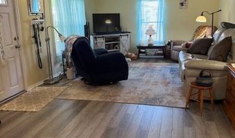 345 Waldorf Dr, Auburndale, FL 33823