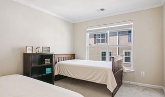 24650 CARIBOU Sq, Aldie, VA 20105