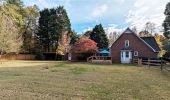 222 Shallowbrook Dr, Advance, NC 27006
