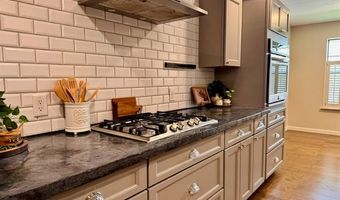 607 Wallace St NW, Ardmore, OK 73401