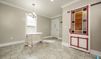 111 N 6th St, Beresford, SD 57004