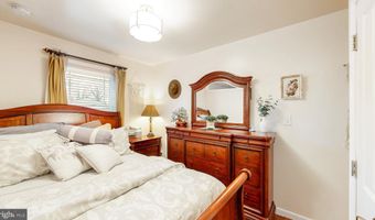 303 S BEDFORD St, Georgetown, DE 19947