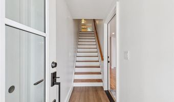 9 Country Pkwy, North Providence, RI 02911