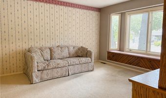8 Weston Ln, Bella Vista, AR 72715