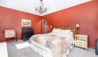 26 Skyview Ter, Bristol, CT 06010