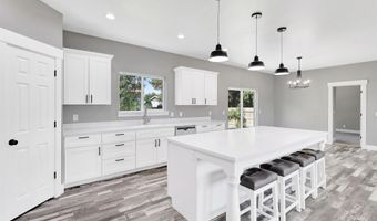 680 E 19th St, Burley, ID 83318