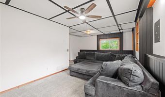 550 Mckinley St, Anoka, MN 55303