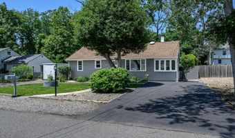 219 Bay Blvd, Bayville, NJ 08721