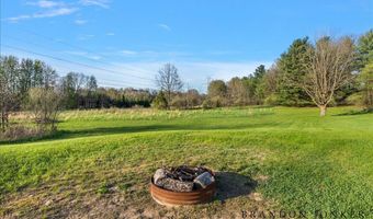 9095 76th St SE, Alto, MI 49302