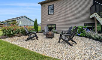 6077 Molli Dr, Allendale, MI 49401