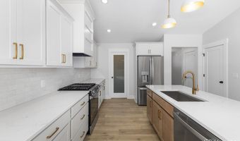 8296 Kettle Oak Dr SE, Alto, MI 49302