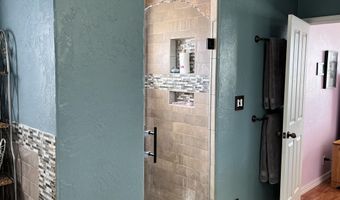 3805 PALOMAS Dr NE, Albuquerque, NM 87110