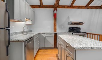 31 Bridge St B, Newport, RI 02840