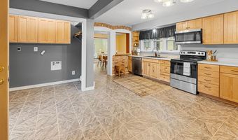 619 NW 3 St, Abilene, KS 67410