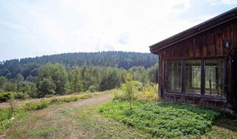 859 Whitehill Rd, Barnet, VT 05821