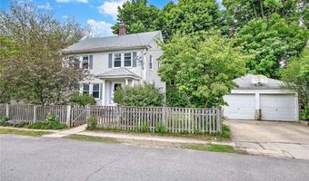 4 Talbot Mnr, Cranston, RI 02905