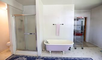 610 East Ln, Dayton, WY 82836