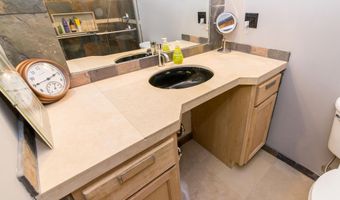 1050 Wall St 3C, Ann Arbor, MI 48105