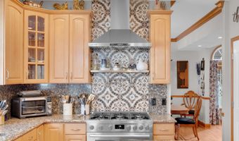 928 Seaman Ave, Beachwood, NJ 08722