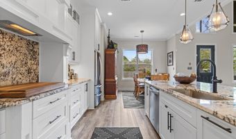 6020 Centark Ct, Alexander, AR 72002