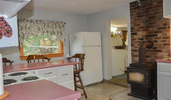 87 Middle Rd, Augusta, ME 04330