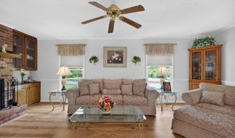 414 Holly Hills Dr, Altavista, VA 24517