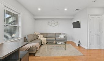 214-216 E Eagle St 5, Boston, MA 02128