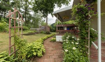 525 E Main St Trlr 33, Branford, CT 06405