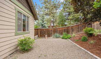 2354 NW Summerhill Dr, Bend, OR 97703