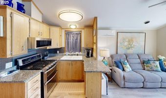 15577 HIGHWAY 101 F2, Brookings, OR 97415