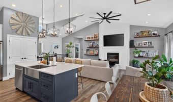218 31st St SE, Altoona, IA 50009