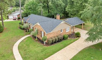 1904 Chatham Dr, Albany, GA 31721