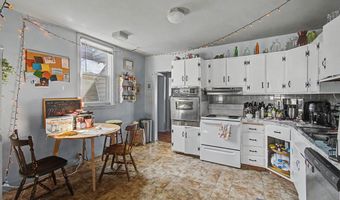 10-12 Shelburne St, Burlington, VT 05401