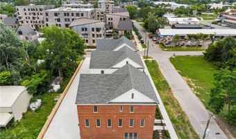 349 SE 4th St, Bentonville, AR 72712