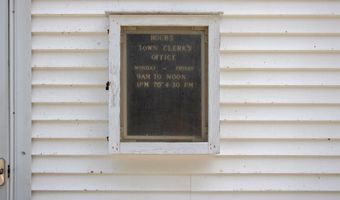 1743 US Route 5 S, Barnet, VT 05821