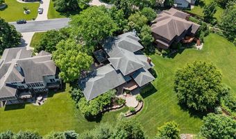 5870 Persimmon Dr, Fitchburg, WI 53711