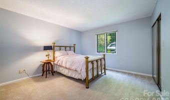 305 Piney Mountain Dr D-1, Asheville, NC 28805