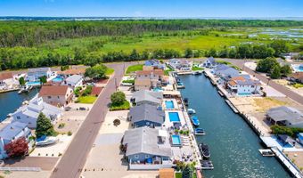 61 Archer Ave S, Bayville, NJ 08721