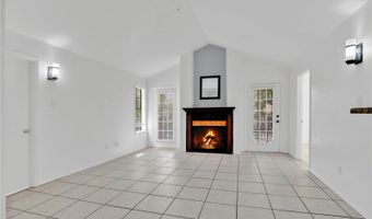 241 AFTON Sq 308, Altamonte Springs, FL 32714