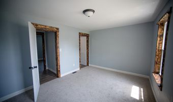 504 W 6th St, Bicknell, IN 47512