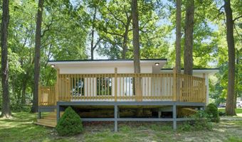 368 N Oakwood Dr, Albion, IN 46701