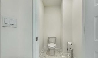 1160 Kendron LN 16, Atlanta, GA 30329