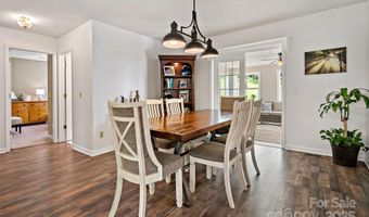 423 Cad Campbell Rd, Bakersville, NC 28705