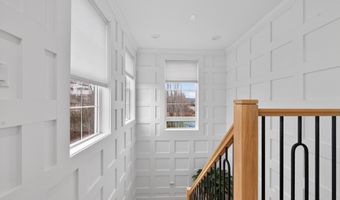 5 Brentwood Cir, Danbury, CT 06810