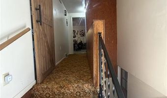 202 N Division St, Cowley, WY 82420