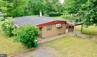 3351 MATHEWS Ln, Alburtis, PA 18011