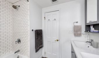 15 Palmer Rd, Beverly, MA 01915