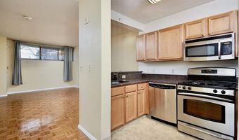 7111 WOODMONT Ave 103, Bethesda, MD 20815