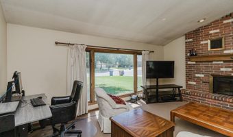 924 W Cedarwood Ct, Andover, KS 67002