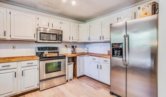 33010 W 6th St S, Garden Plain, KS 67050